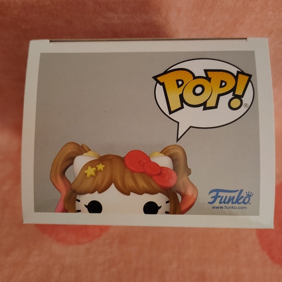 Hello Kitty K-Pop Funko Pop - 2026 Release - Picture 7 of 8